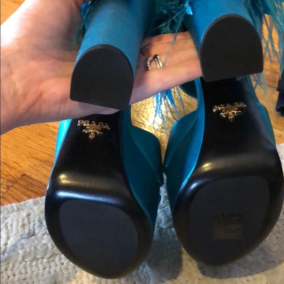 BRAND NEW PRADA BLUE SATIN FEATHER SANDALS - Picture 3 of 8